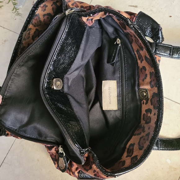 Liz Clairborne leopard print purse - Picture 9 of 16